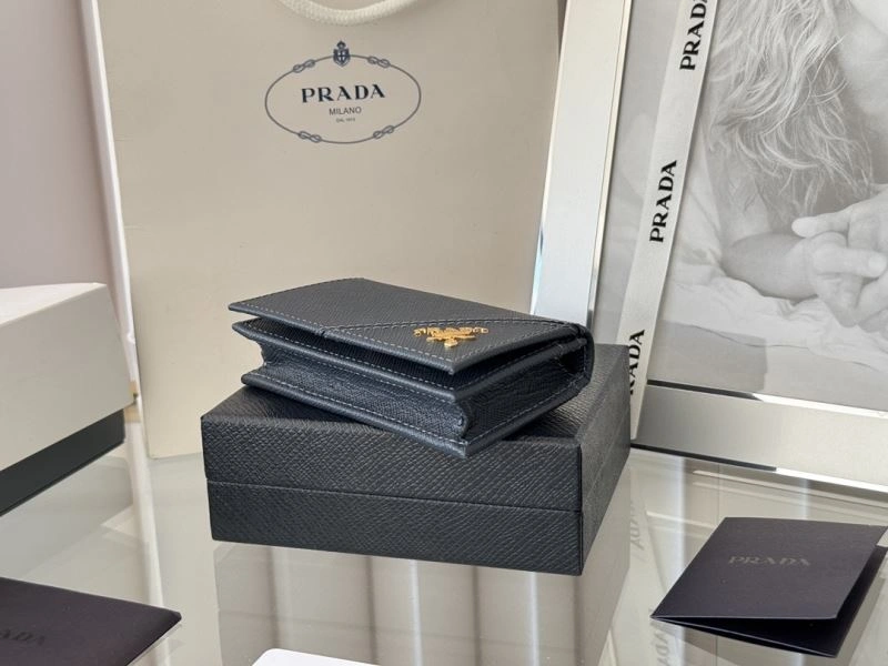 Sleek Prada Wallets Purse 56970