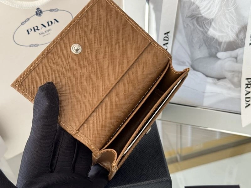 Supportive Prada Wallets Purse 57020