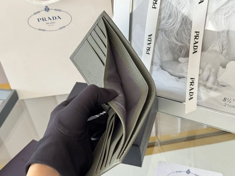 Refined Prada Wallets Purse 56977