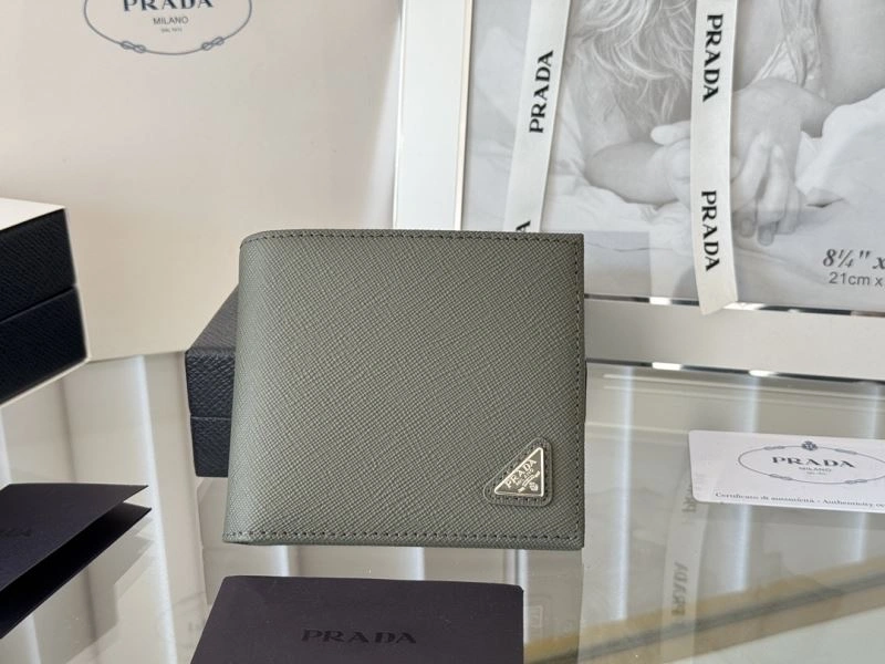 Prada Wallets Purse Resilient 56958