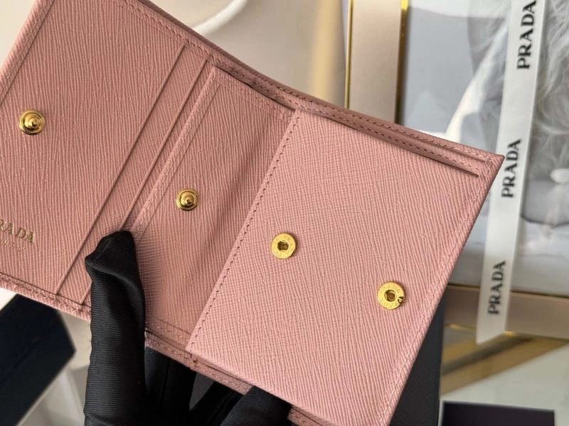 Prada Wallets Purse Neat 56961