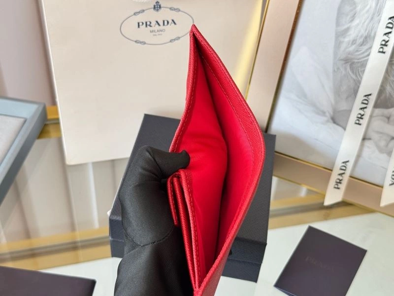 WeatherProof Prada Wallets Purse 56948