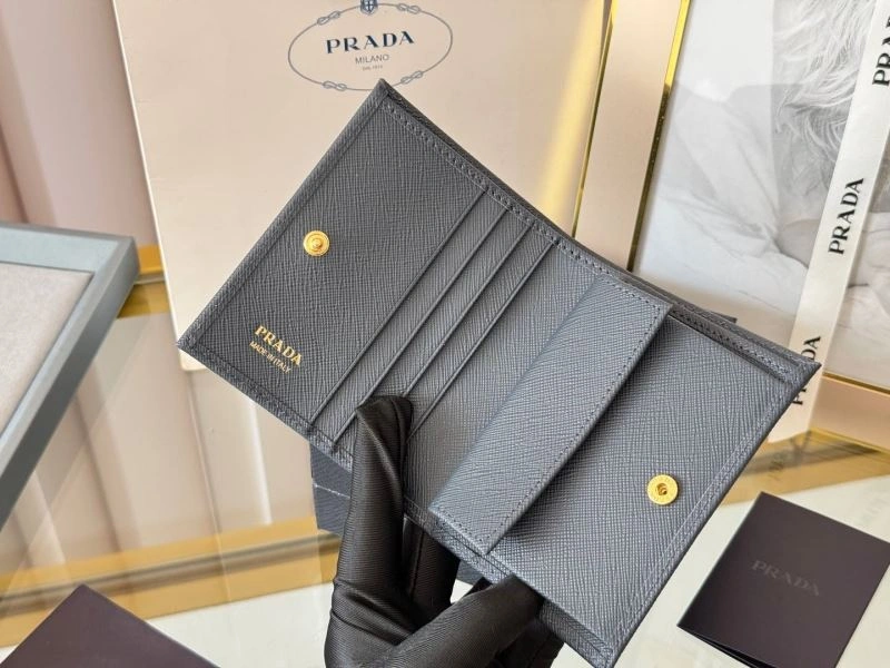 Prada Wallets Purse Contemporary 56990
