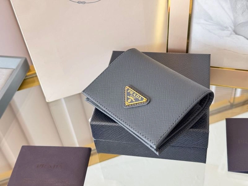 Prada Wallets Purse Unique 56946
