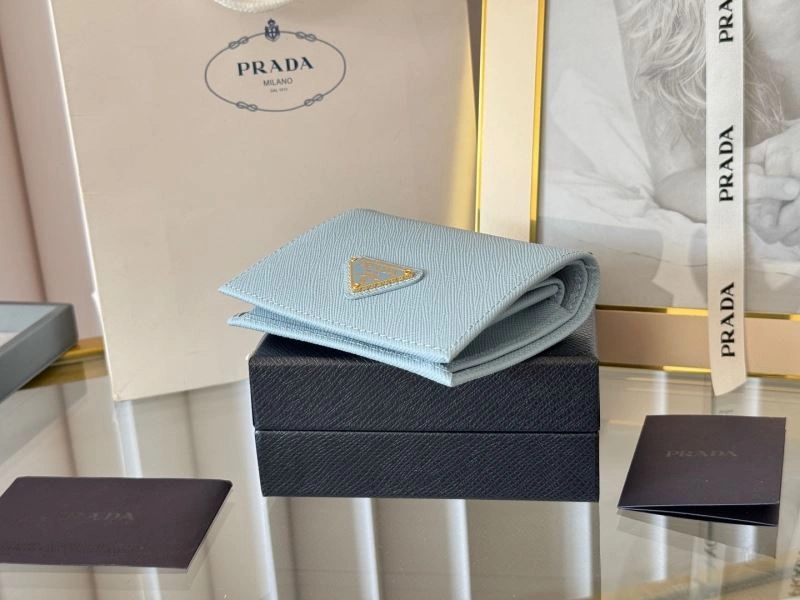 Lightweight Prada Wallets Purse 56972