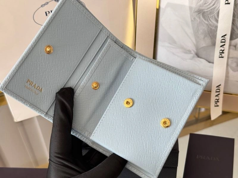 Lightweight Prada Wallets Purse 56972