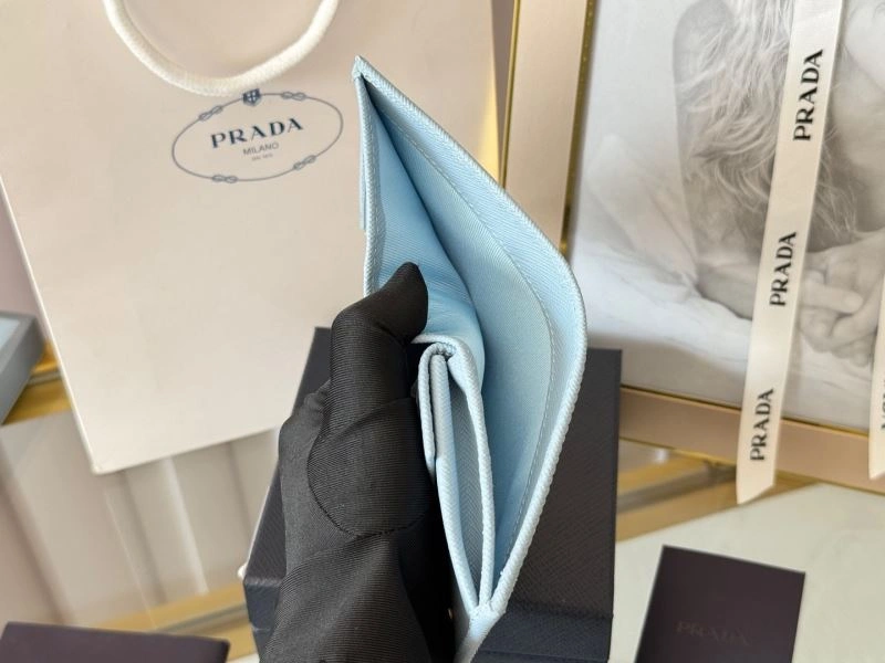 Lightweight Prada Wallets Purse 56972