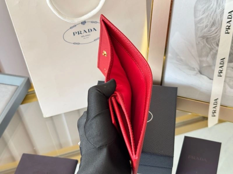 Prada Wallets Purse Comfortable 56938