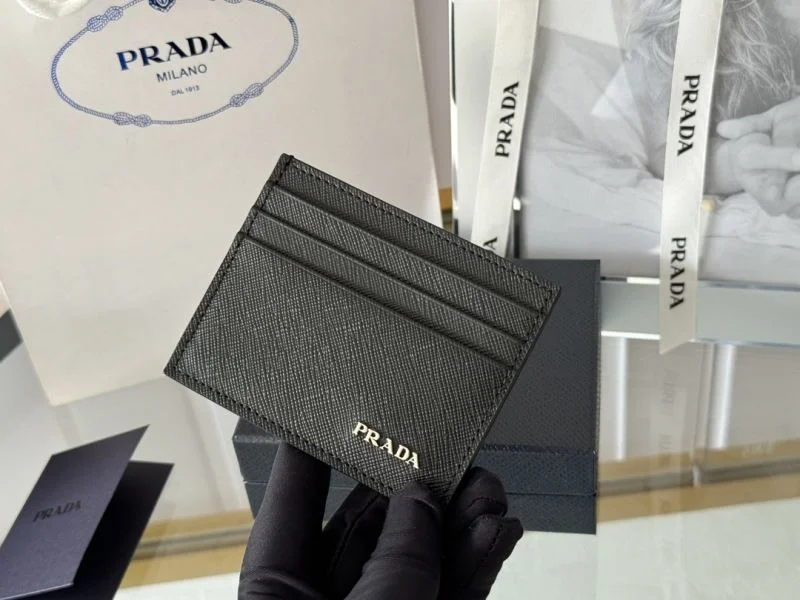 Trendsetting Prada Wallets Purse 37680
