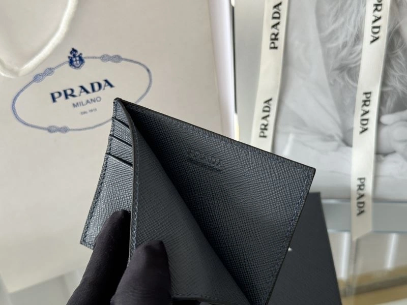 Resilient Prada Wallets Purse 68515