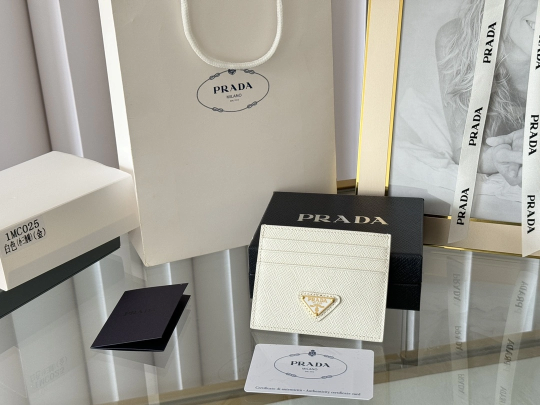 Prada Wallets Purse Minimalist 56799