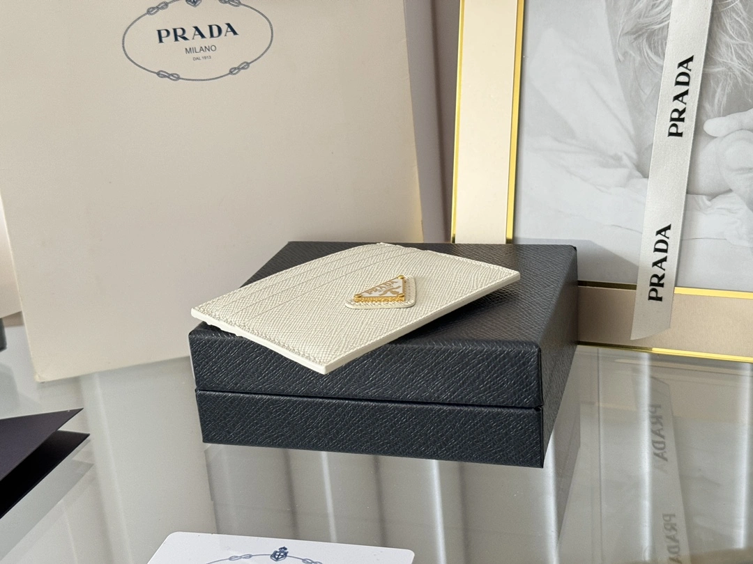Prada Wallets Purse Minimalist 56799