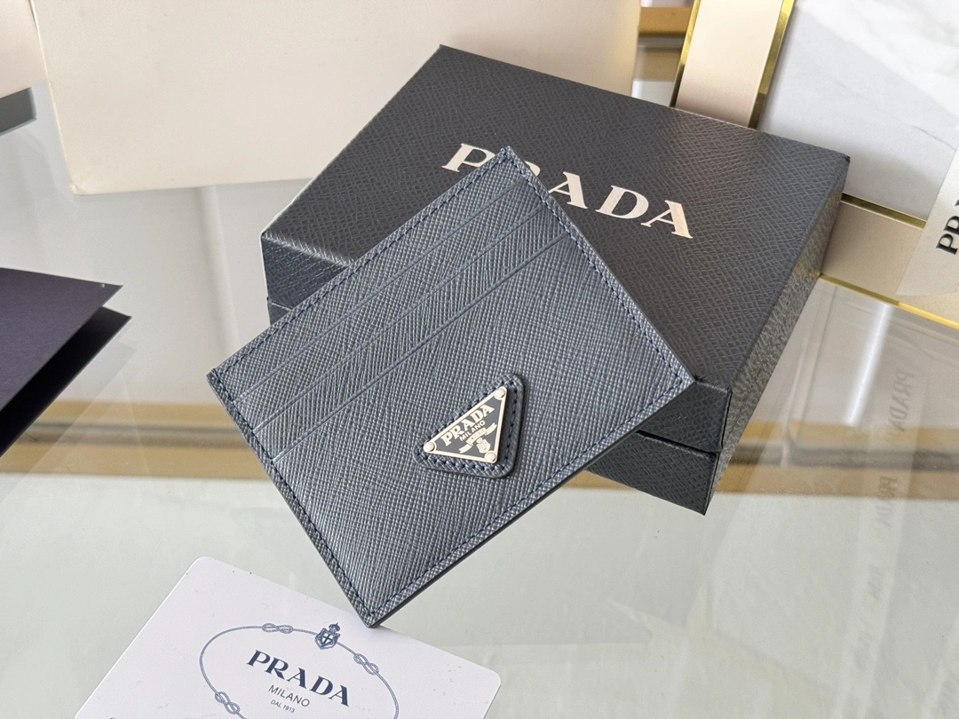 Prada Wallets Purse Breathable 56777