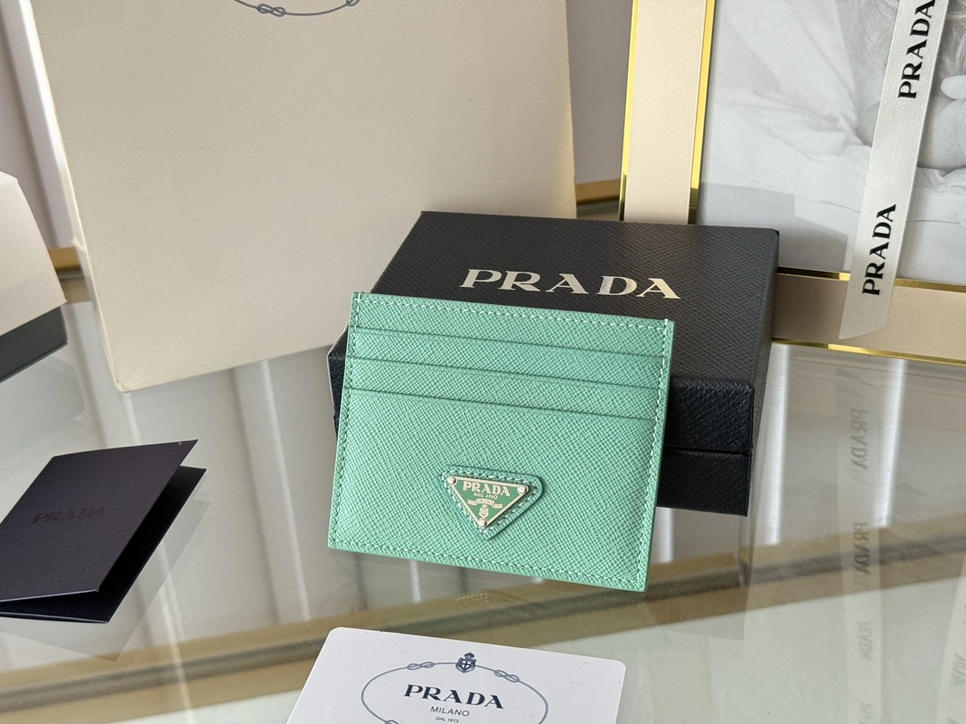 SmoothTexture Prada Wallets Purse 56790