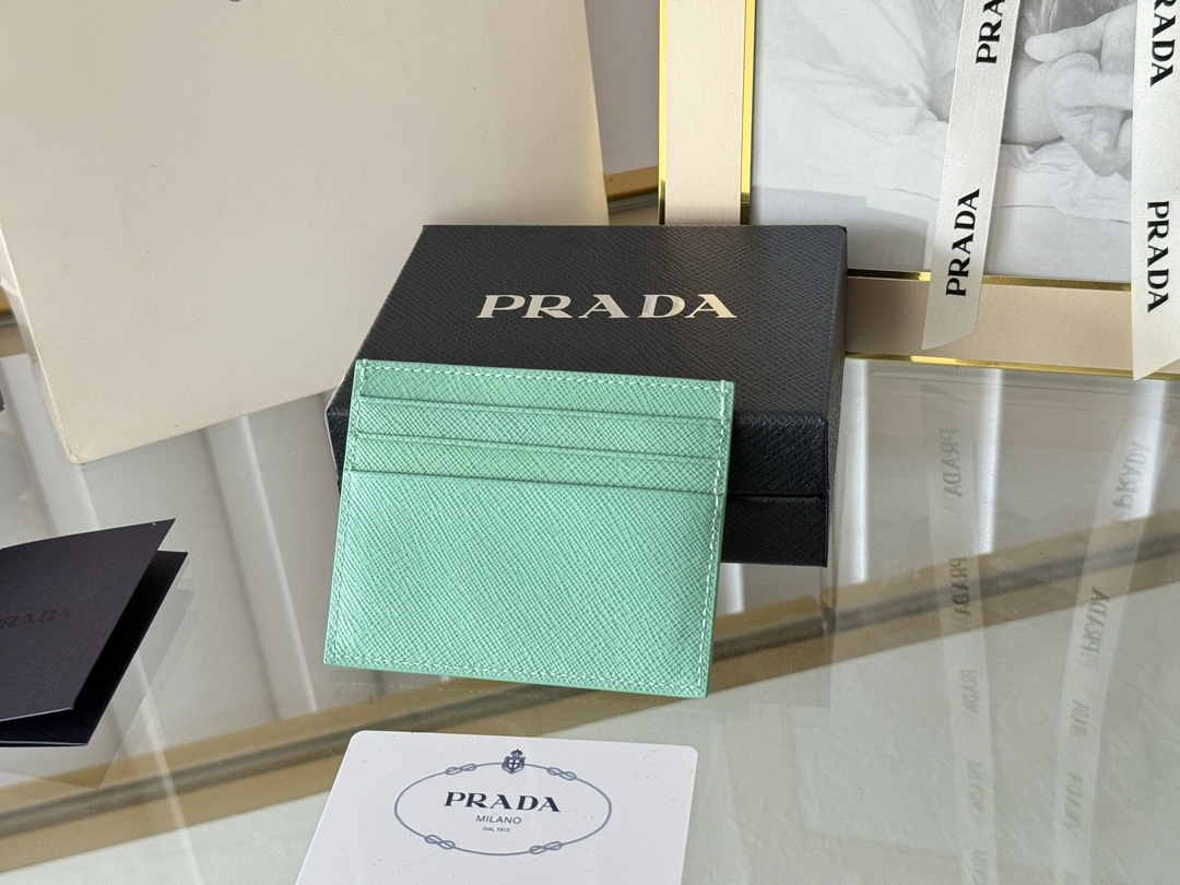 SmoothTexture Prada Wallets Purse 56790