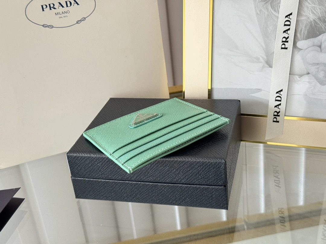SmoothTexture Prada Wallets Purse 56790