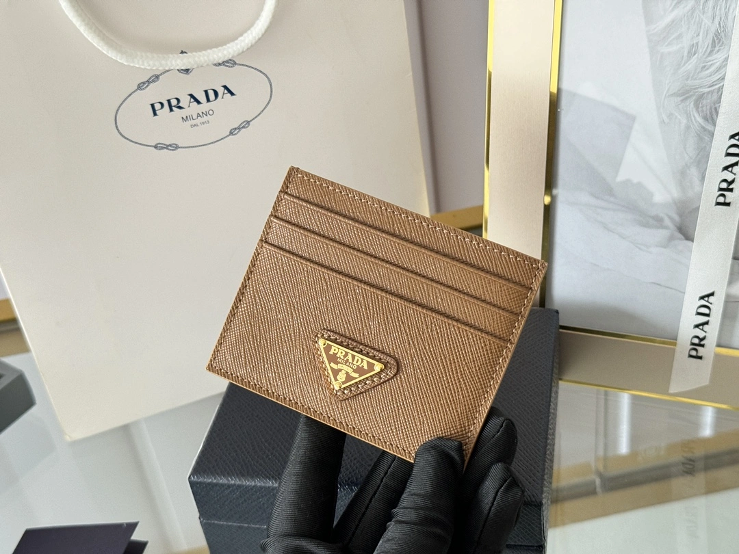 Prada Wallets Purse GoAnywhere 56794