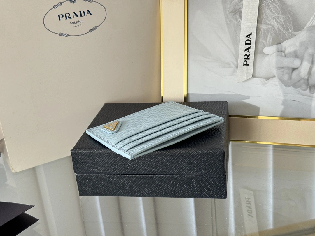 Prada Wallets Purse Unisex 56789