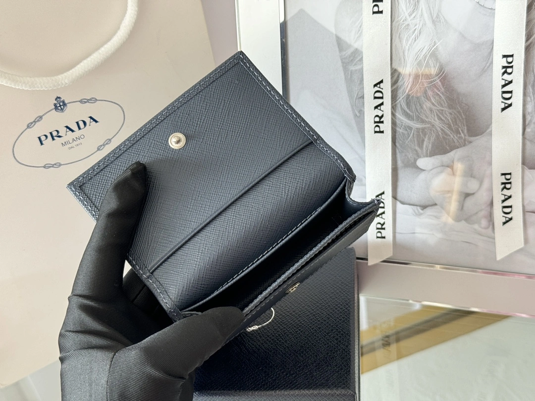 Prada Wallets Purse Reliable 56793