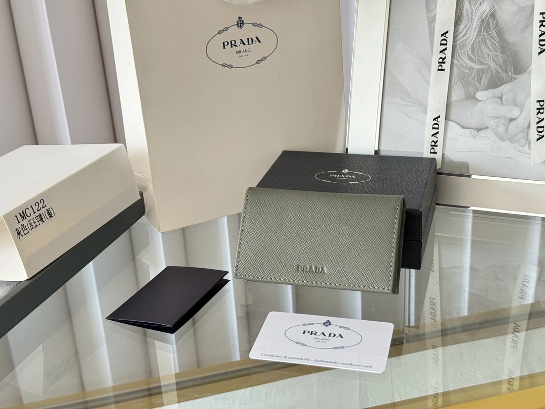 Prada Wallets Purse FreshLook 56780