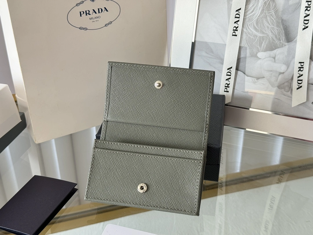 Prada Wallets Purse FreshLook 56780
