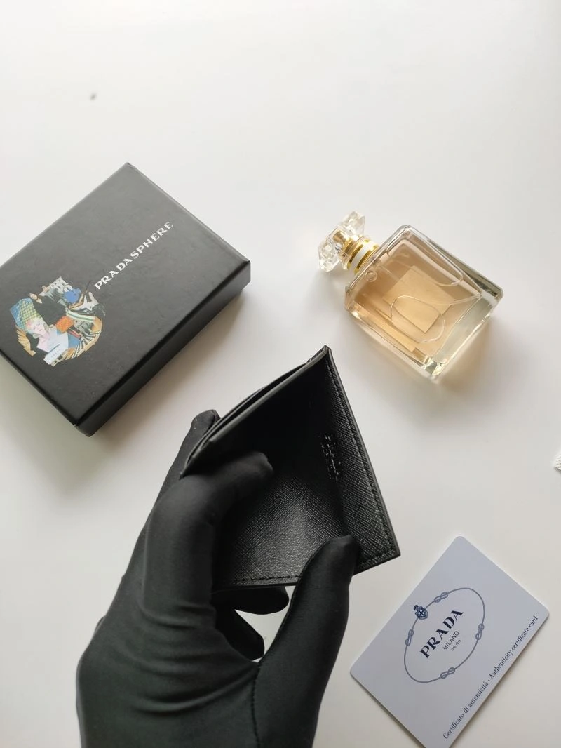 Prada Wallets Purse Compact 85818