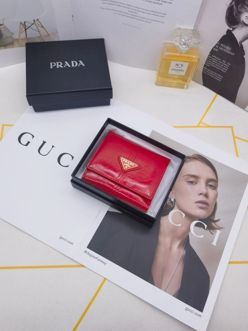 EyeCatching Prada Wallets Purse 85810