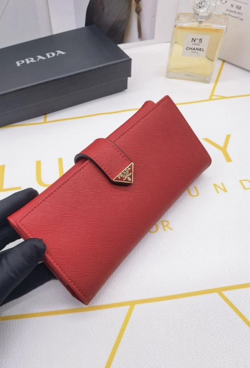 Prada Wallets Purse Practical 85808
