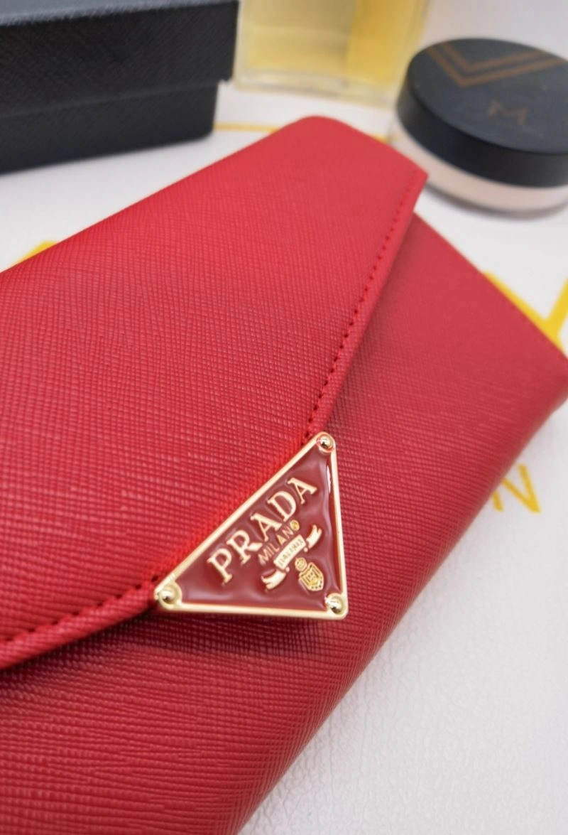 Sporty Prada Wallets Purse 85805