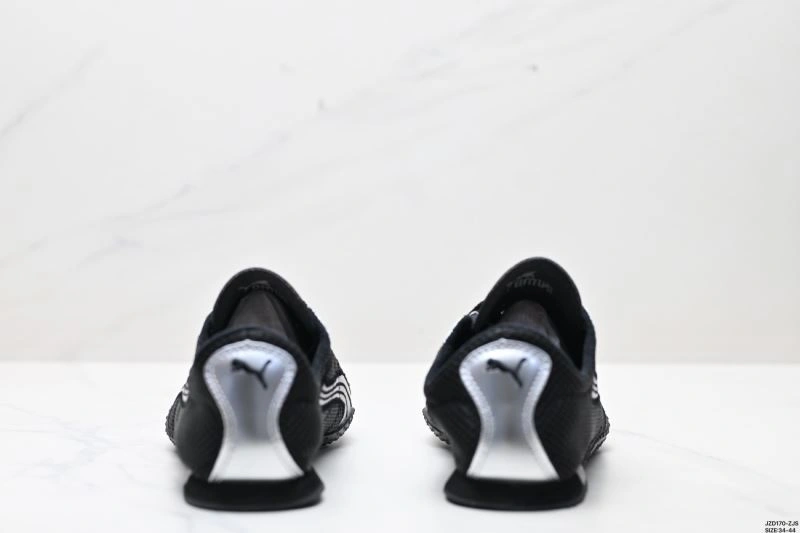 Lightweight Puma Shoes 3019