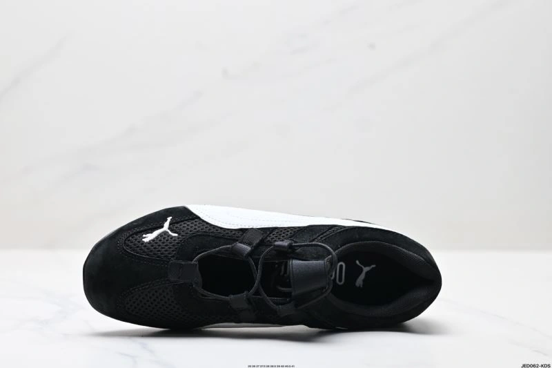Versatile Puma Shoes 2930