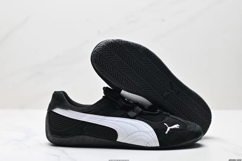 Versatile Puma Shoes 2930