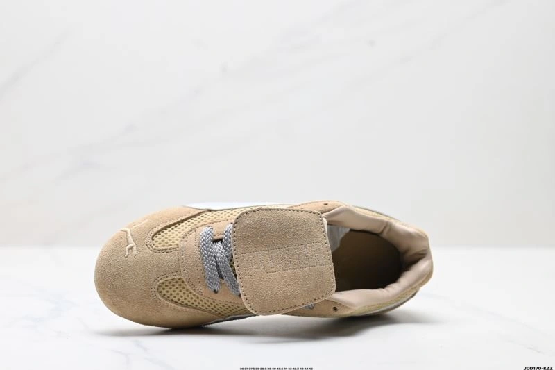 Minimalist Puma Shoes 1896