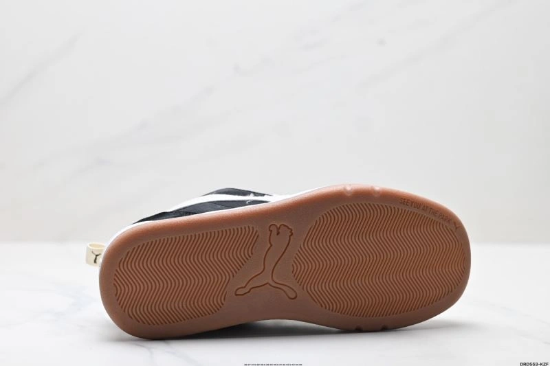 Minimalist Puma Shoes 1868