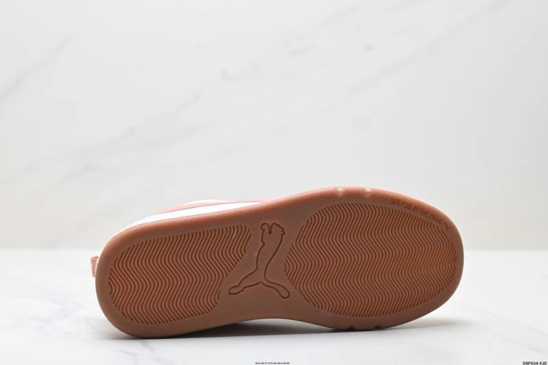 EyeCatching Puma Shoes 1834