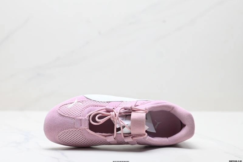 EyeCatching Puma Shoes 1798
