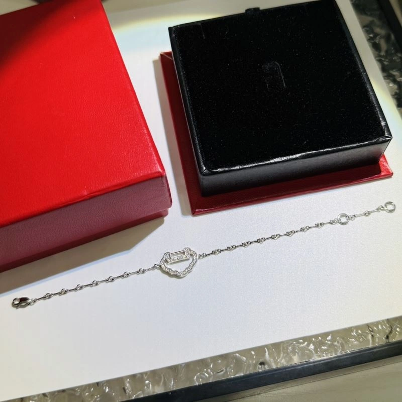 Youthful Qeelin Bracelets 213391