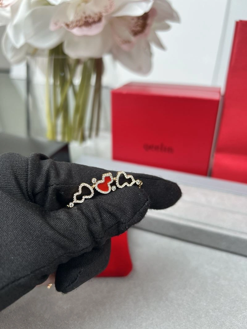 WaterResistant Qeelin Bracelets 212538