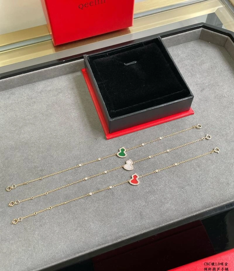 Qeelin Bracelets Premium 212525