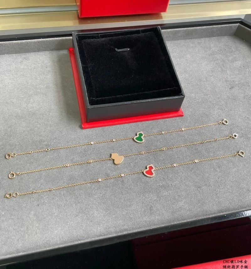 Qeelin Bracelets Premium 212525