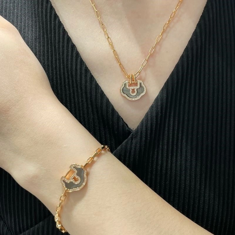 Qeelin Bracelets Youthful 210434