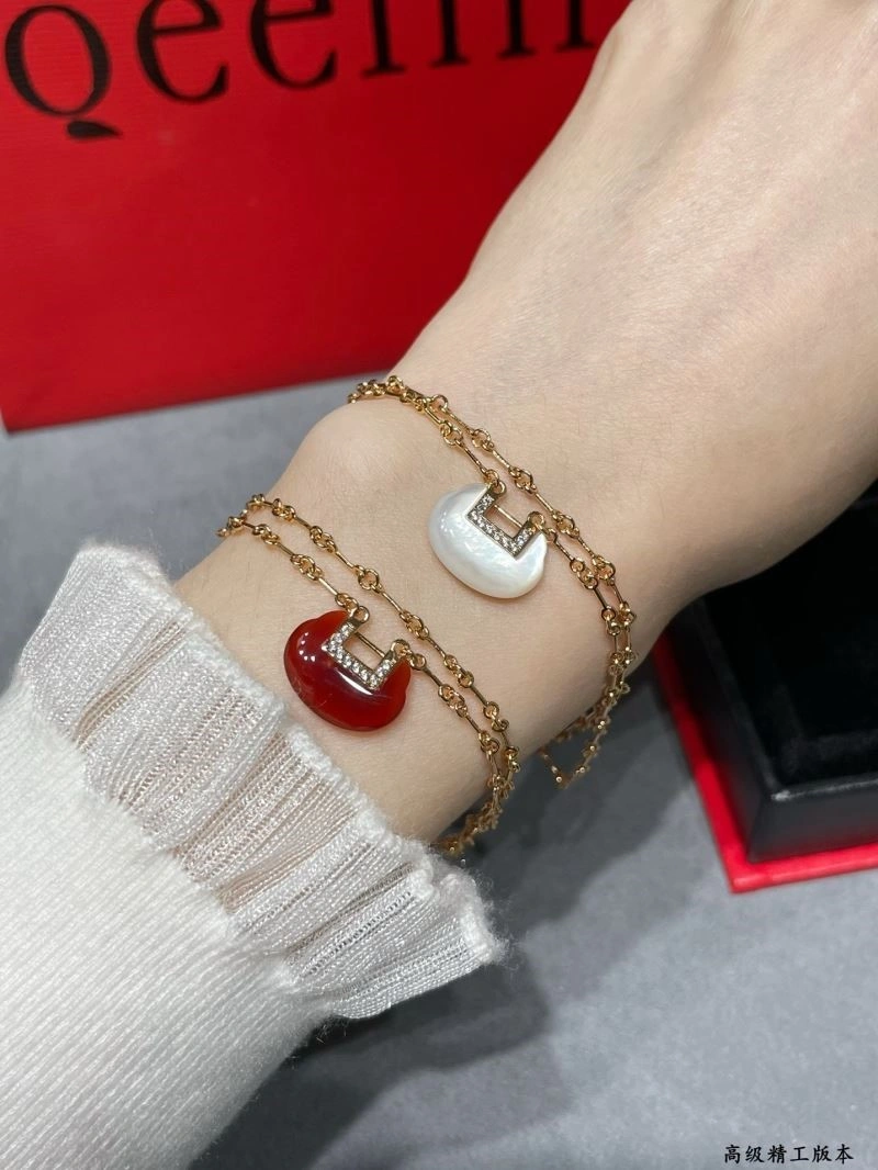Snug Qeelin Bracelets 210454