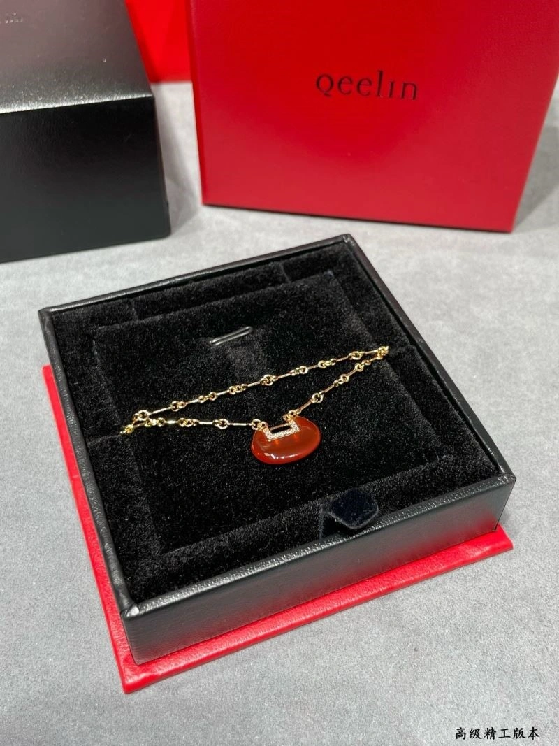 Snug Qeelin Bracelets 210454