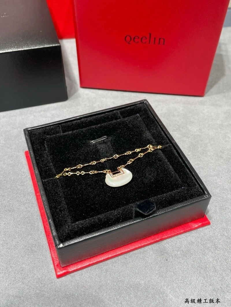 Snug Qeelin Bracelets 210454