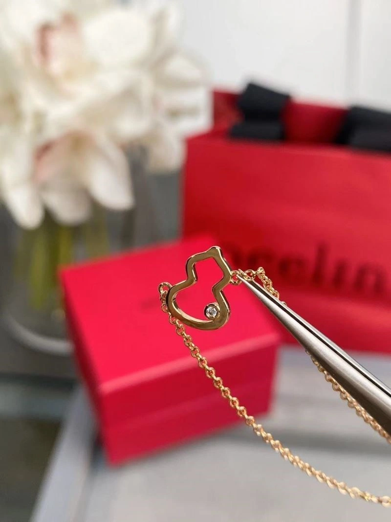 Effortless Qeelin Bracelets 210404