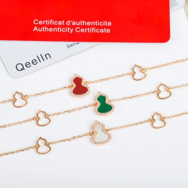 TechFriendly Qeelin Bracelets 210401