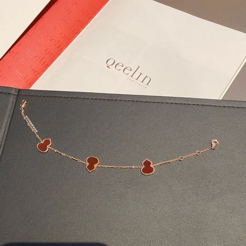 Durable Qeelin Bracelets 209655