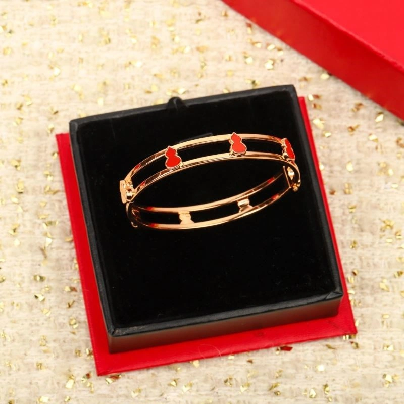 Resilient Qeelin Bracelets 209653