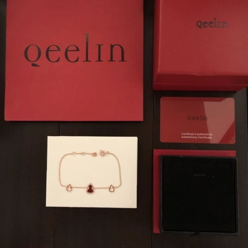 Compact Qeelin Bracelets 208493