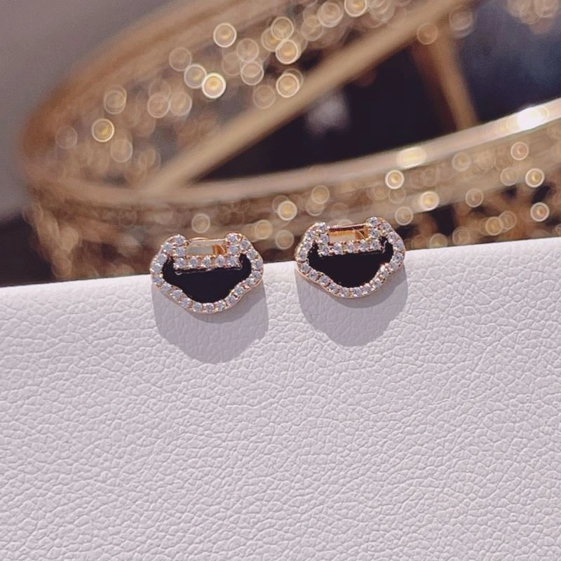 Qeelin Earrings Packable 213817